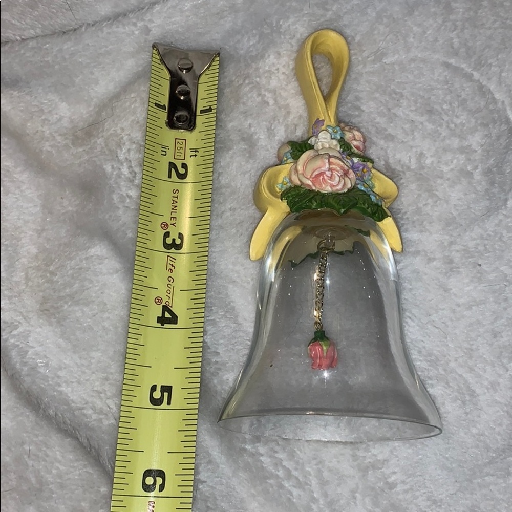 Avon Issue Commemorative Spring Floral Bell - Picture 6 of 7